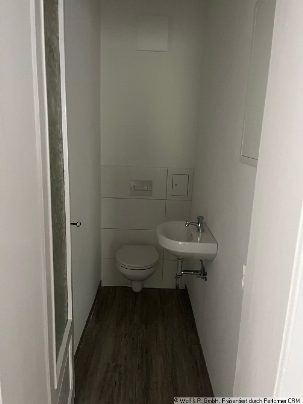 WC WC